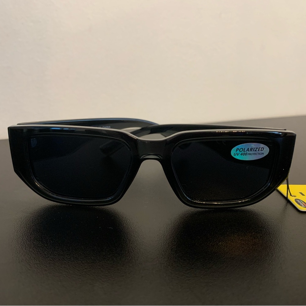 NWT Black Polarized Sunglasses
